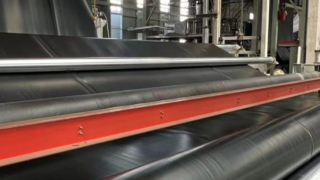 黒色HDPEジオメンブレンライナー