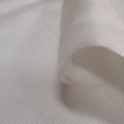 幅5.2m 高強度で伸び率10%の製品。重荷重支持や機械用途に適しています。