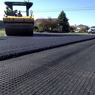 路面および路床を増強する土工作業の基材のガラス繊維Geogrid