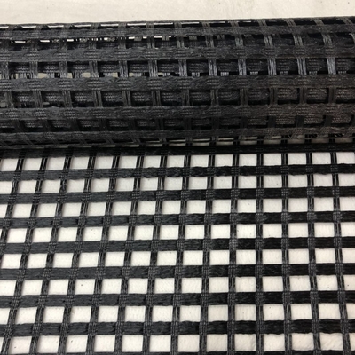 セメントの舗装のための黒い地上安定網のガラス繊維Geogrid