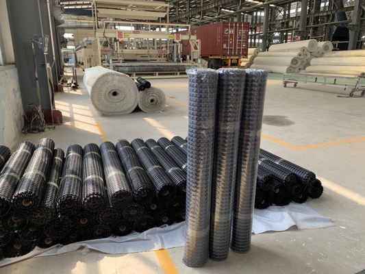 セメントの舗装のための黒い地上安定網のガラス繊維Geogrid