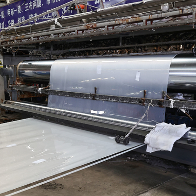 張力強度 ≥15MPa 酸素インデックス ≥30% HDPE 地膜ラインナー 耐久性のある防水ソリューション