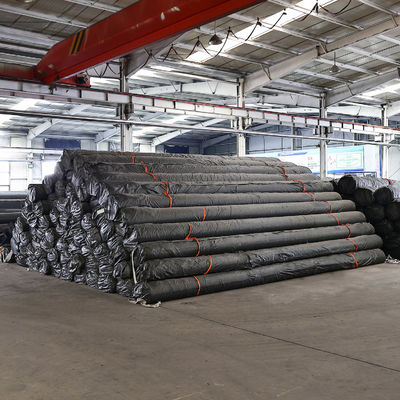 幅1〜12メートルのジオメンブレンで、貯水池ライナーや浸食制御システムに適した、破断時伸び率700%以上を提供します。