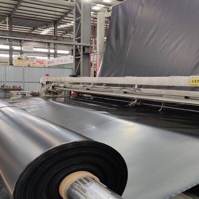 農業用灌水貯水池用 紫外線耐性 1.5mm 滑らかな HDPE 地膜 ラインナー