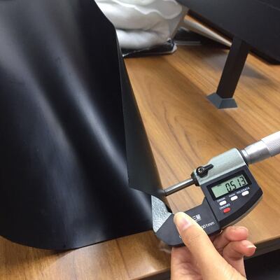 1.5mm HDPE ゲオメムラインライナー 鉱山堆の流出パッドのための特殊化学抵抗性