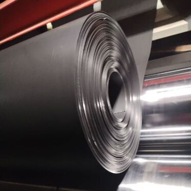 1.5mm HDPE ゲオメムラインライナー 鉱山堆の流出パッドのための特殊化学抵抗性