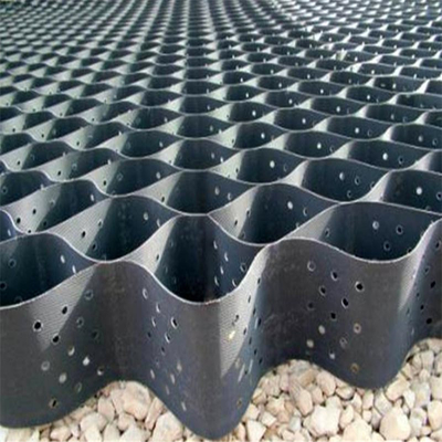 道路工事GeocellのためのプラスチックHDPE Geocellは格子Geocellをひいた