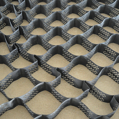 道路工事GeocellのためのプラスチックHDPE Geocellは格子Geocellをひいた